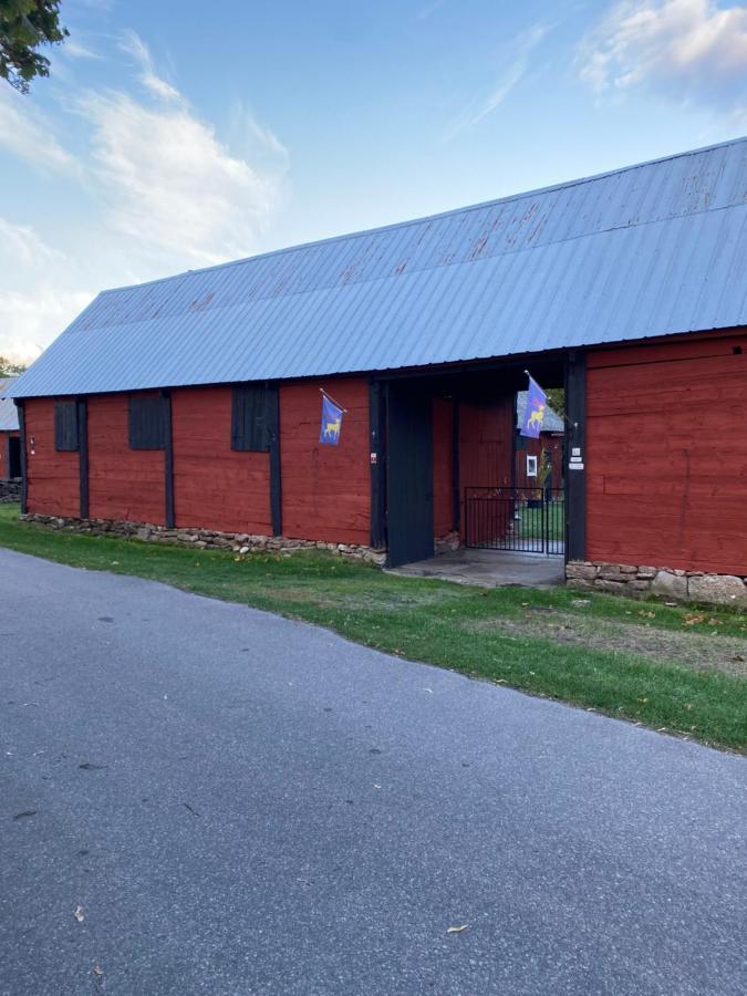 Bo I Egen Stuga Pa Haerlig Oelandsgard Köpingsvik Buitenkant foto