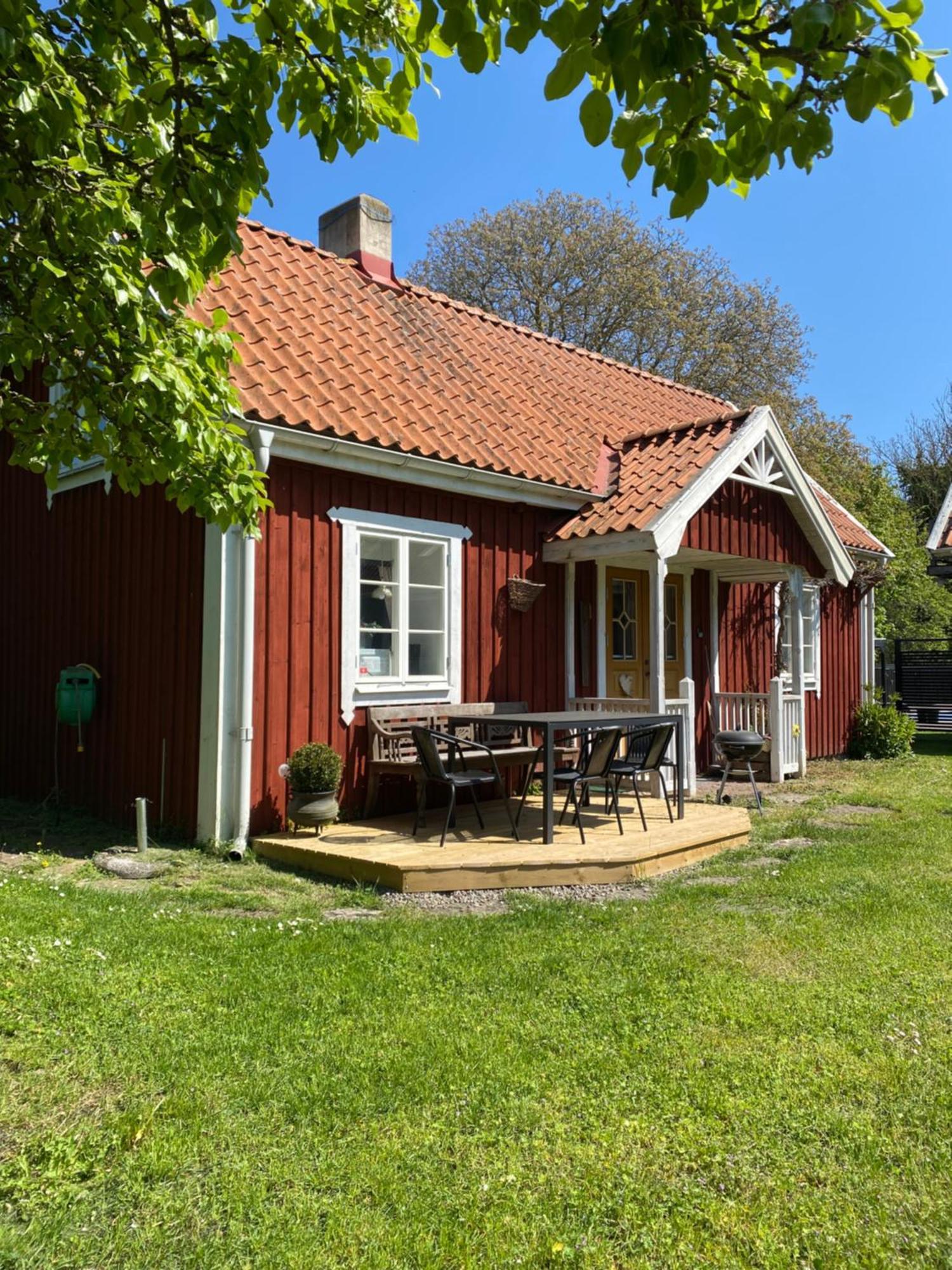 Bo I Egen Stuga Pa Haerlig Oelandsgard Köpingsvik Buitenkant foto